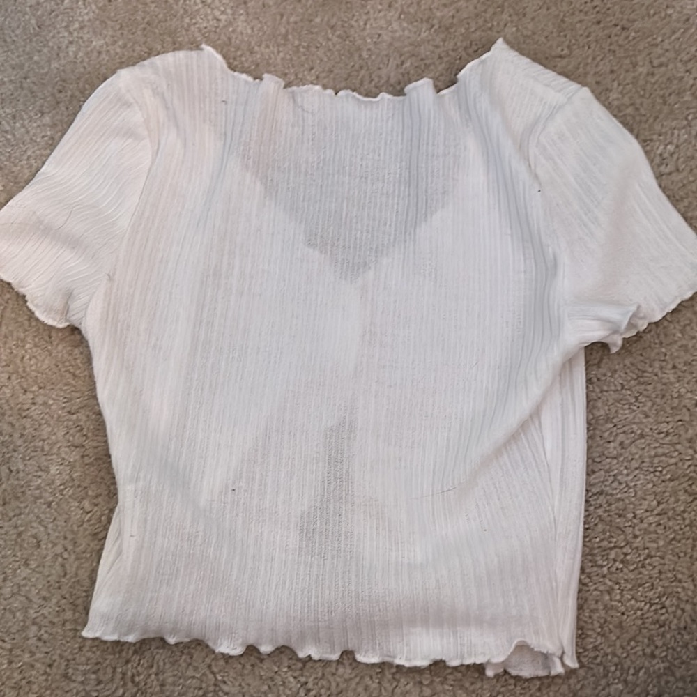 crop top - Picture 2 of 7